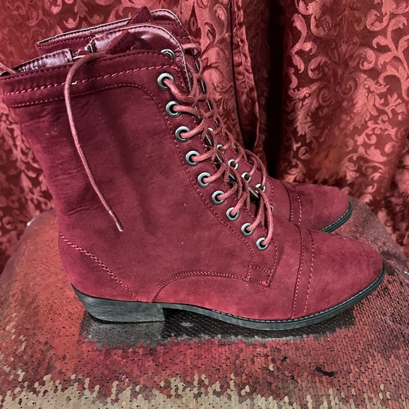 Rouge Helium Shoes - Burgundy Combat Boots